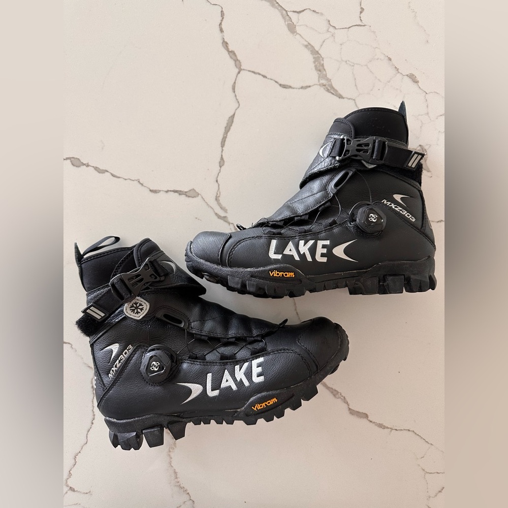 Lake Cycling MXZ303 Winter Cycling Boots Black EU 39